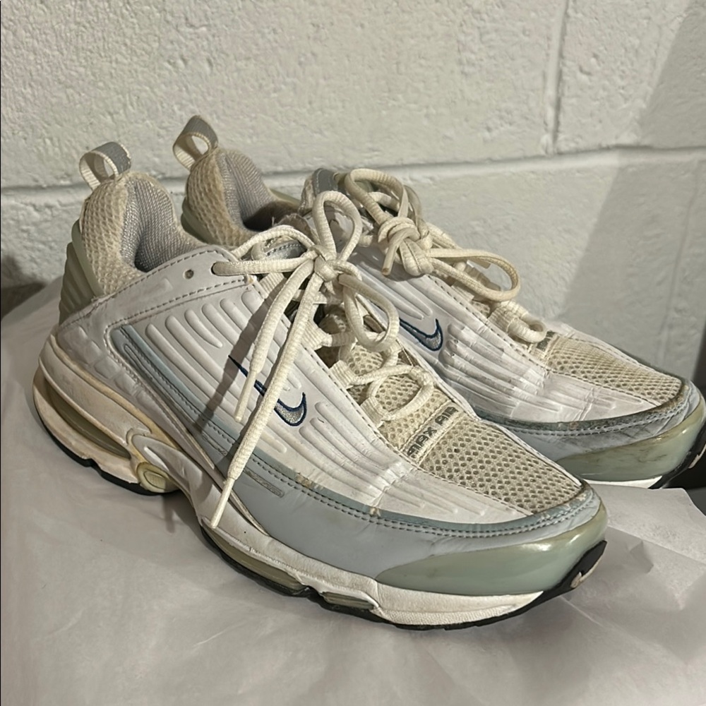 Nike Cream and Gray Athletic Shoes